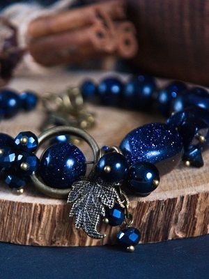 С какими камнями идеально сочетается авантюрин