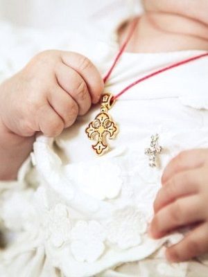 Какой крестик дарят крестнику или крестнице