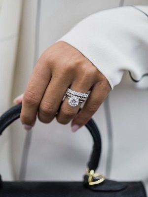 Украшения с бриллиантами: особенности выбора и ношения