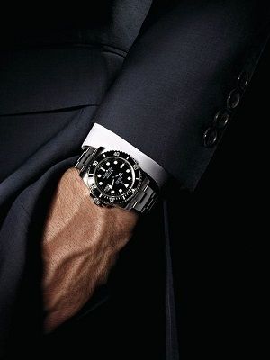 Какой ювелирный подарок преподнести папе на 50 лет?