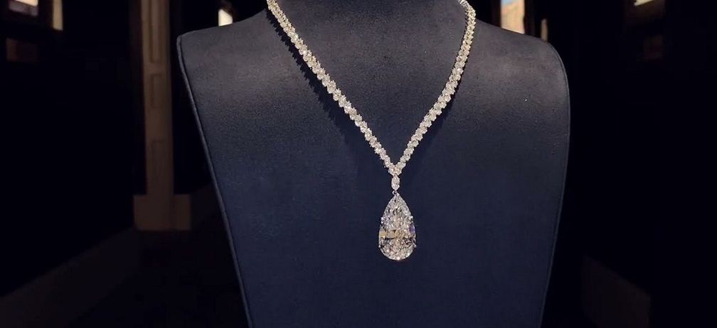 Колье Harry Winston с 38-каратным бриллиантом продается за 7,5 миллиона долларов