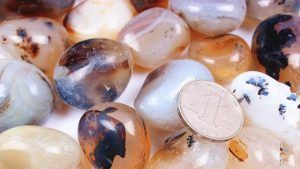 Халцедоны: свойства и применение камней в ювелирном деле
