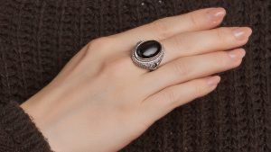 Кольцо с халцедоном: как выбрать и носить Кольцо с халцедоном: как выбрать и носить