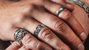 Мужские кольца с фианитами: как выбрать и носить