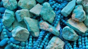 Какой ювелирный подарок презентовать родителям на бирюзовую свадьбу