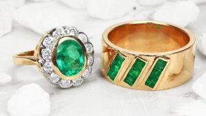Какой ювелирный подарок презентовать друзьям на изумрудную свадьбу