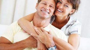 Какой ювелирный подарок презентовать родителям на бронзовую свадьбу