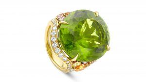 Кольца с хризолитом: как выбрать и носить Кольца с хризолитом: как выбрать и носить