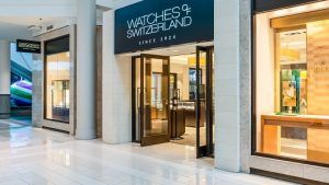 Компания Watches of Switzerland сохраняет прогноз продаж