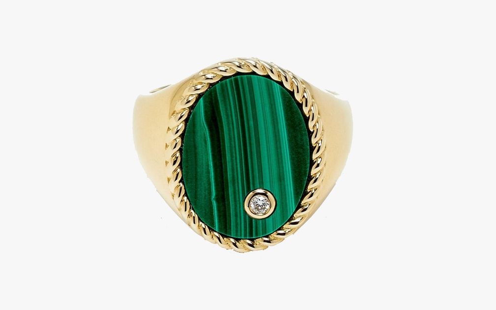Золотое кольцо Chevaliere от Yvonne Léon с малахитом и бриллиантом