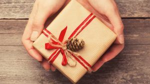 Какой ювелирный подарок преподнести сестре на Новый год Какой ювелирный подарок преподнести сестре на Новый год