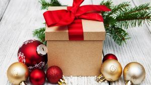 Какой ювелирный подарок преподнести дочери на Новый год? Какой ювелирный подарок преподнести дочери на Новый год?