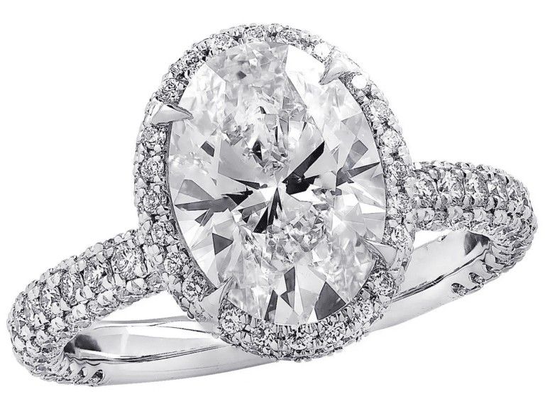 Кольцо от Vivid Diamonds с овальным бриллиантом весом 2,07 карата, 2022 год
