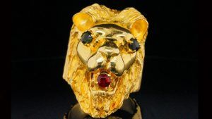 Кольцо Элвиса Пресли с головой льва стало главным ювелирным лотом аукциона