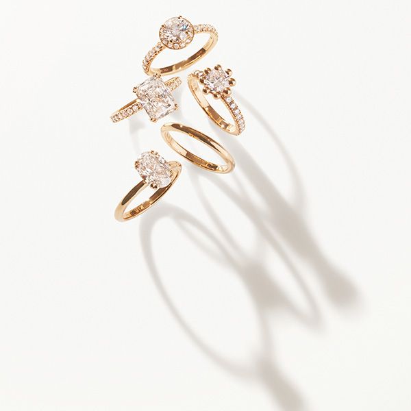 Обручальные кольца с бриллиантами, выращенными в лаборатории, из новой свадебной коллекции Liberté от Oscar Massin