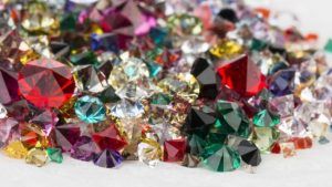 Какие камни подходят Скорпионам и как их грамотно носить