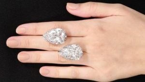 Sotheby’s продаст пару грушевидных бриллиантов за $ 7 млн
