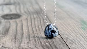 Обсидиан для Рака: совместимость, подходит или нет