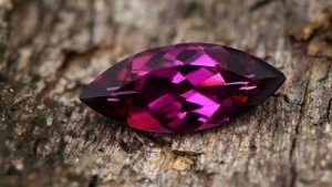 Родолит для Рака: совместимость, подходит или нет