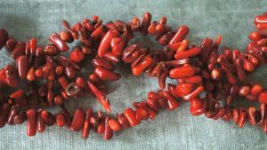 С какими камнями идеально сочетается коралл