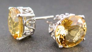 Серьги с гелиодором: особенности, как выбрать и носить Серьги с гелиодором: особенности, как выбрать и носить