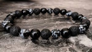 Украшения с обсидианом: как выбрать и носить, кому подходят Украшения с обсидианом: как выбрать и носить, кому подходят