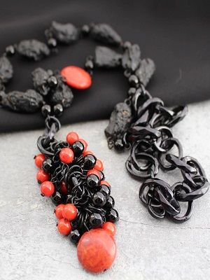 С какими камнями идеально сочетается лавовый камень