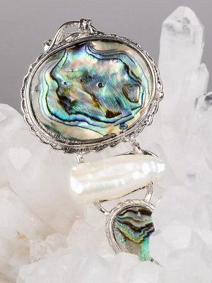 С какими камнями идеально сочетается перламутр