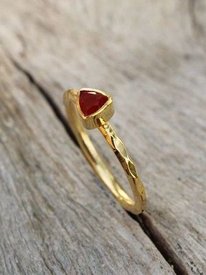 Кольца с сердоликом: как выбрать и носить, кому подходят