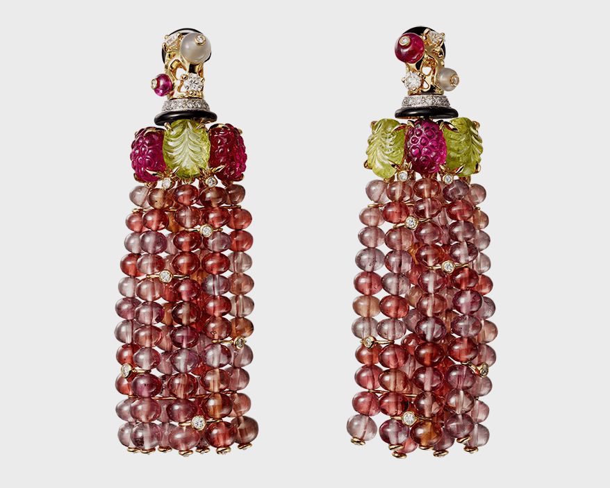 Серьги-кисточки Cartier High Jewelry, которые носила Лили Коллинз
