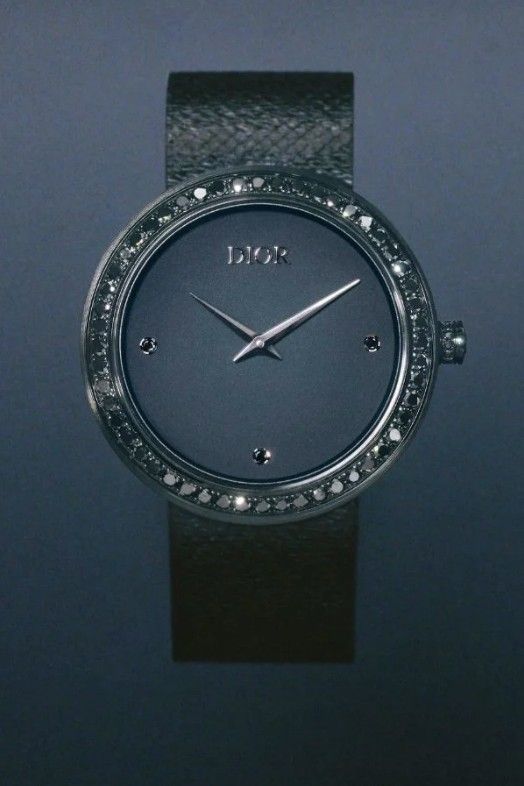 Часы La D de Dior Black Ultramatte
