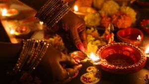 Почему Дивали, фестиваль огней, начинается с инвестиций в золото