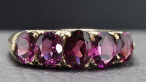 Альмандин для Стрельца: совместимость, подходит или нет Альмандин для Стрельца: совместимость, подходит или нет