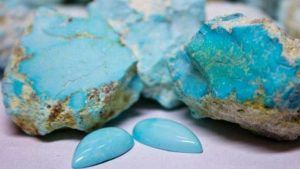 Амазонит для Водолея: совместимость, подходит или нет