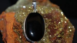 Арабский оникс: как выглядит, свойства и применение камня Арабский оникс: как выглядит, свойства и применение камня