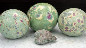 Фуксит: свойства и применение камня, кому подходит Фуксит: свойства и применение камня, кому подходит