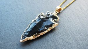 Обсидиан для Девы: совместимость, подходит или нет Обсидиан для Девы: совместимость, подходит или нет