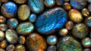 Какого цвета бывает лабрадорит Какого цвета бывает лабрадорит