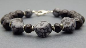 Обсидиан для Тельца: совместимость, подходит или нет