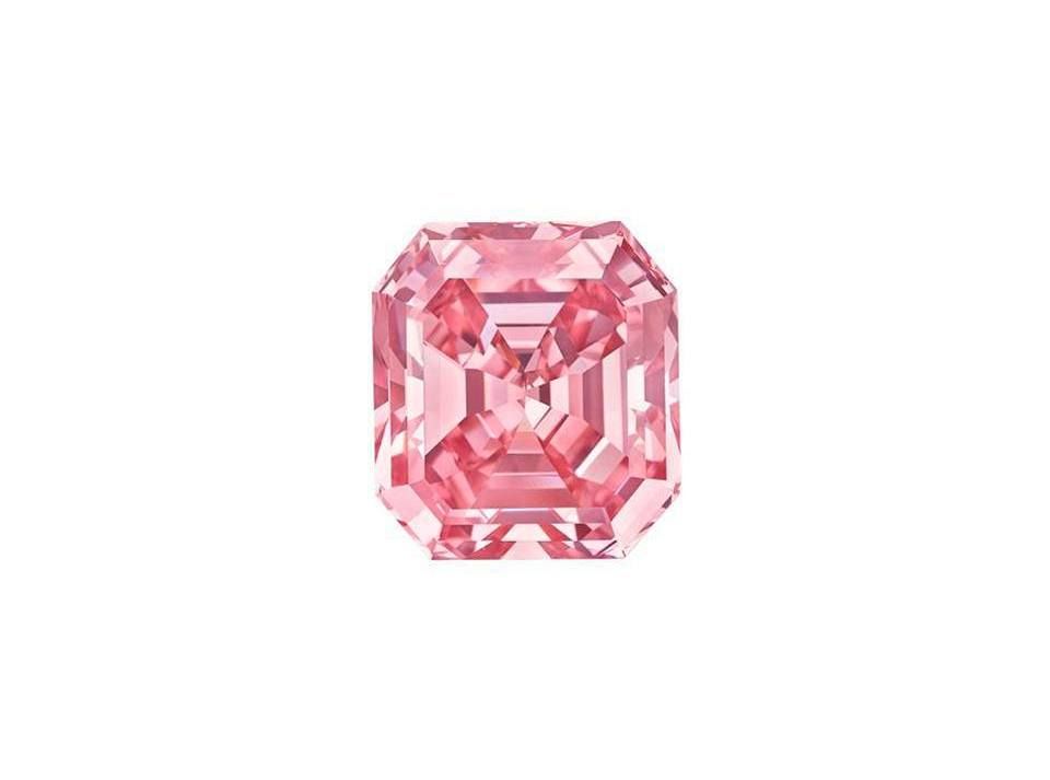 Ярко-розовый бриллиант весом 13,15 карата оценивается в 25–35 миллионов долларов