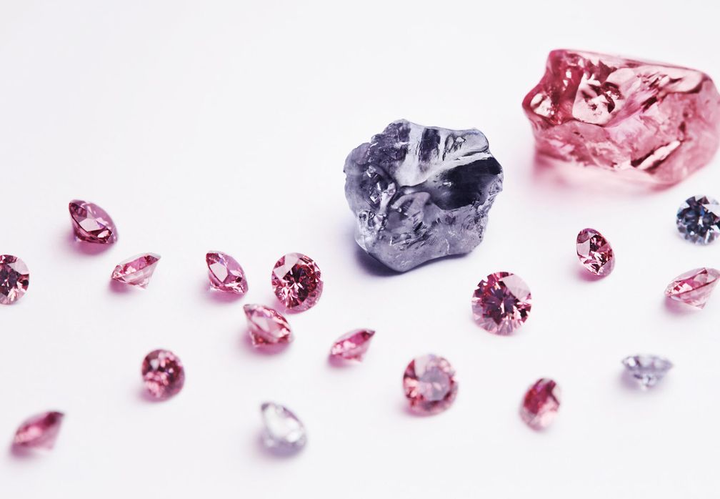 Розовые и фиолетовые алмазы и бриллианты Argyle