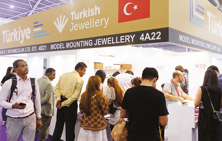 Турецкие компании на Jewellery & Gem WORLD Singapore