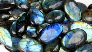 Лабрадорит для Весов: совместимость, подходит или нет Лабрадорит для Весов: совместимость, подходит или нет