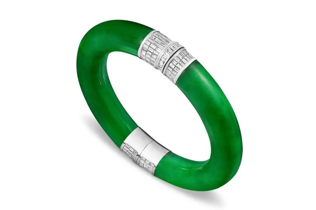 Этот изумрудно-зеленый браслет из жадеита — часть коллекции Asprey