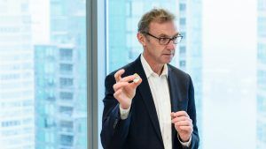 Чарльз Стэнли уходит из De Beers Чарльз Стэнли уходит из De Beers