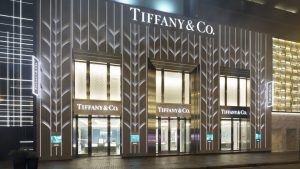 Ювелирное подразделение LVMH берет на себя управление Tiffany