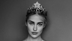 Swarovski представляет дизайн тиары для Венского бала 2023 года