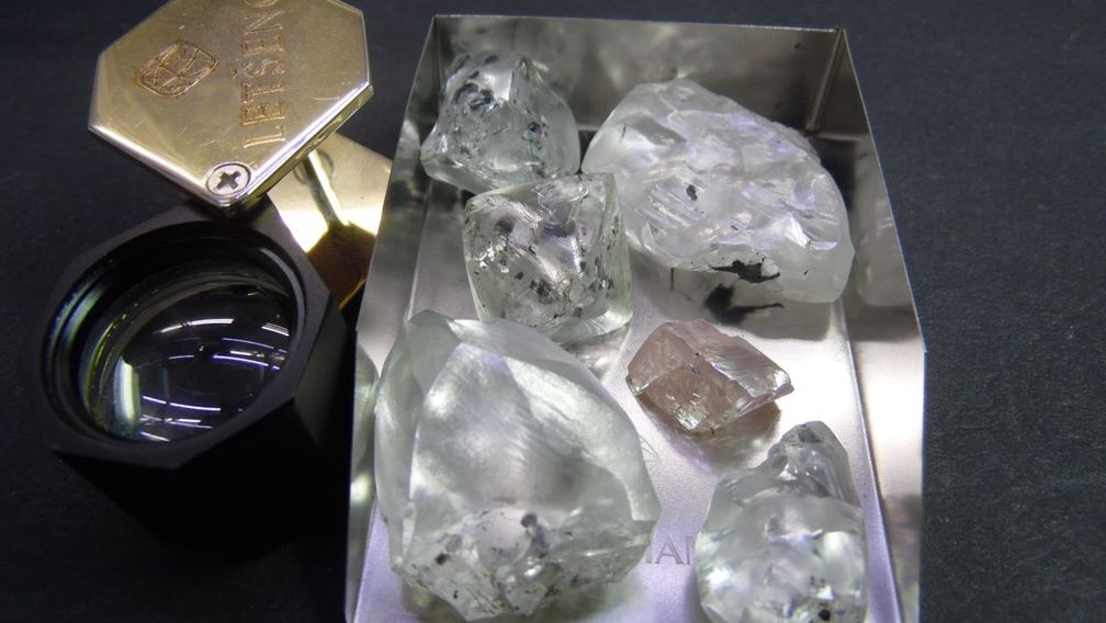 Снижение продаж Gem Diamonds