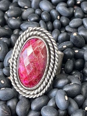 кольцо с красным авантюрином