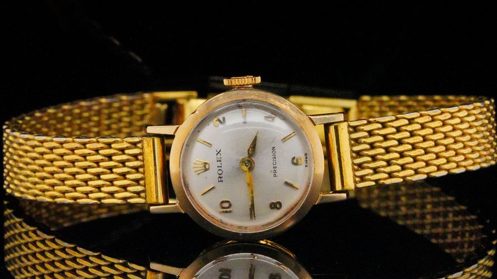 Эти часы Rolex Precision из 9-каратного желтого золота принадлежали актрисе Грете Гарбо